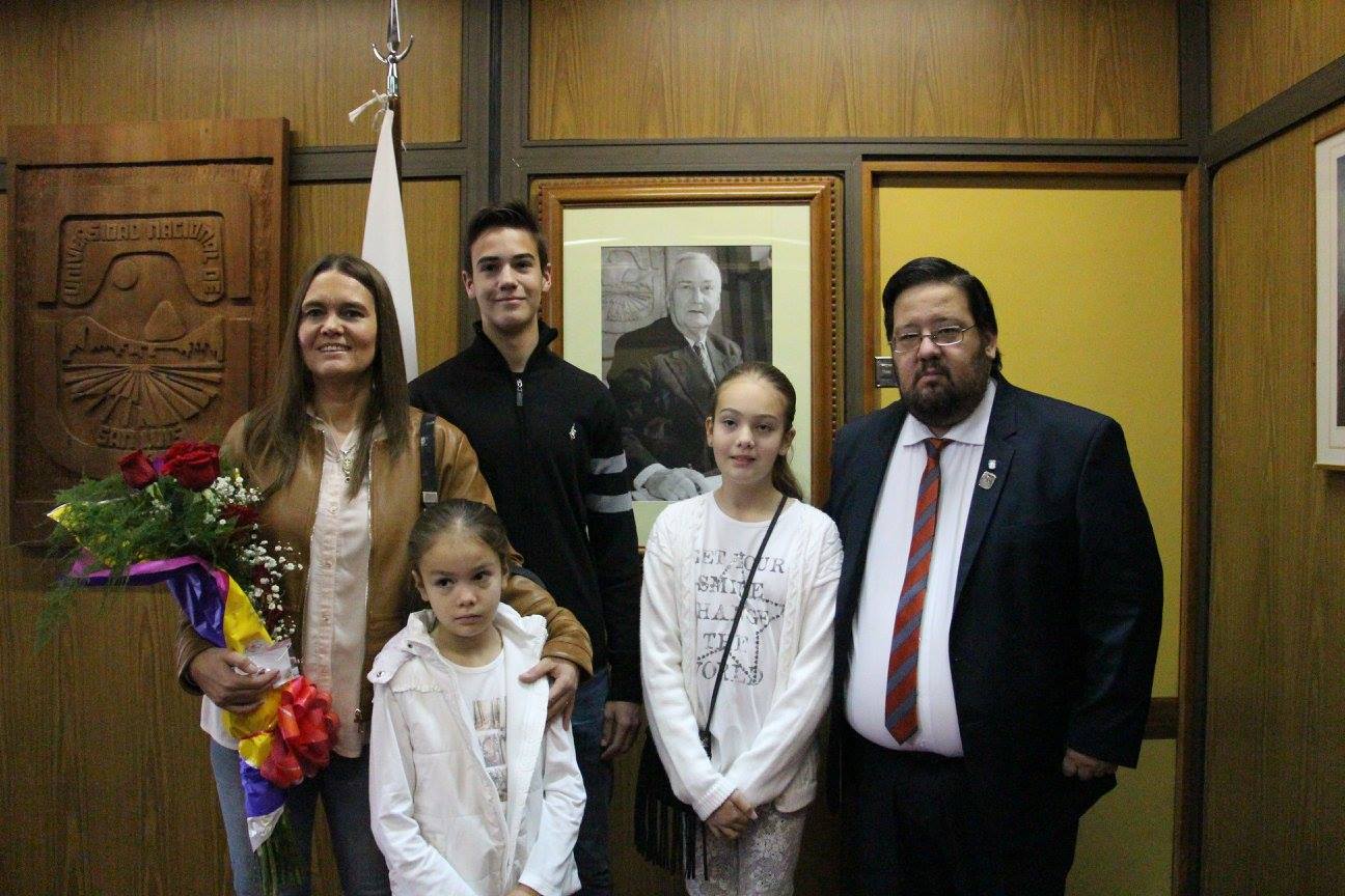 El homenaje a Alberto Puchmüller en el despacho del Rector de la Universidad