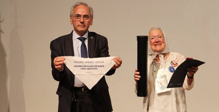 Nora Morales de Cortiñas recibió el título Doctor Honoris Causa