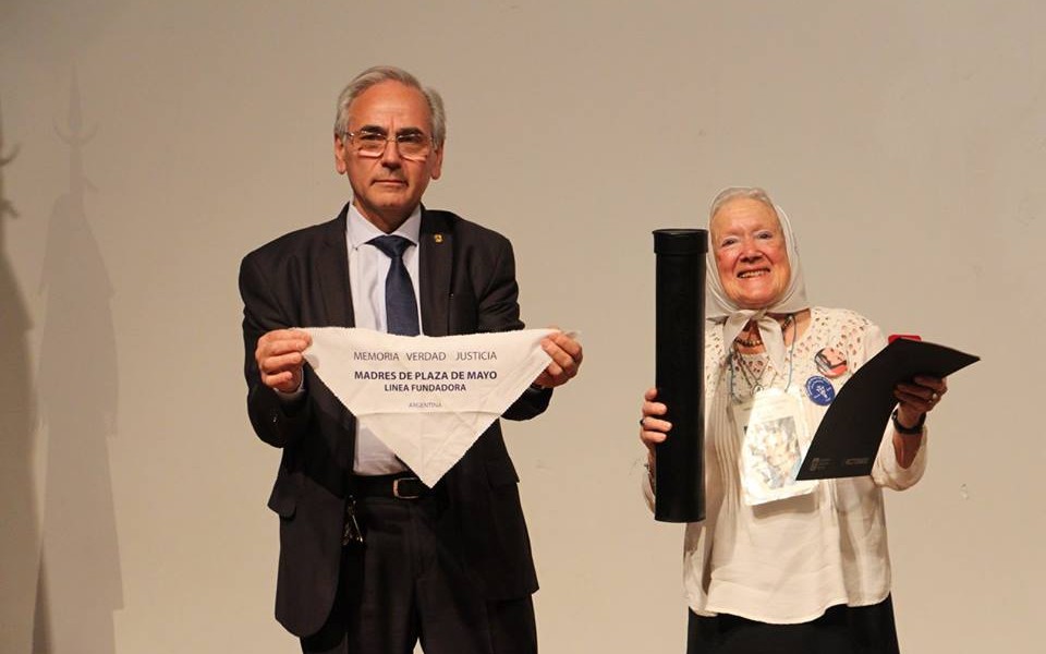 Nora Morales de Cortiñas recibió el título Doctor Honoris Causa