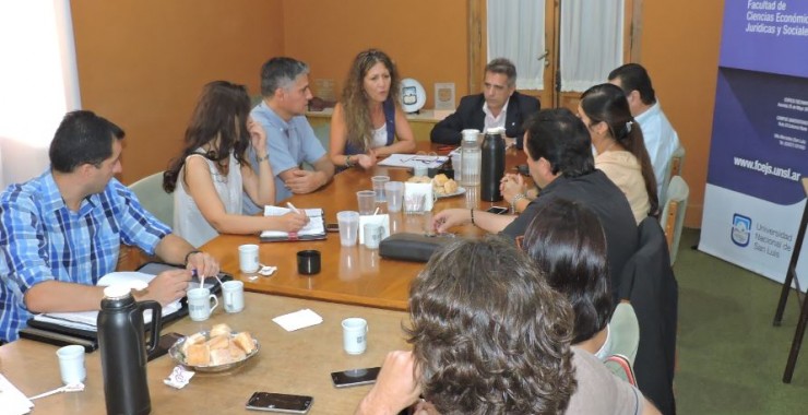 Articulan acciones con Colegios y Asociaciones profesionales