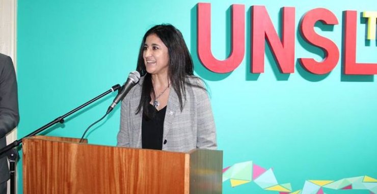 Docente nominada por su trayectoria en el periodismo científico