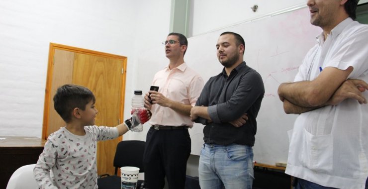 Senadores distinguieron al proyecto que elabora prótesis 3D