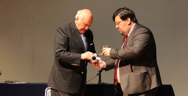 El Dr. Alberto Taquini recibió el título Doctor Honoris Causa