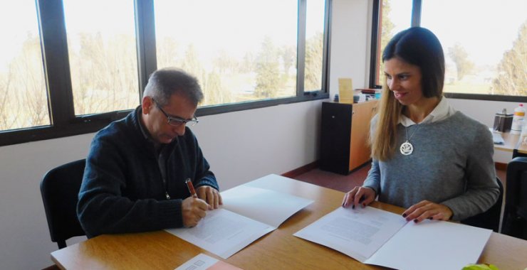 Firman un acuerdo de trabajo para el desarrollo del Derecho Ambiental