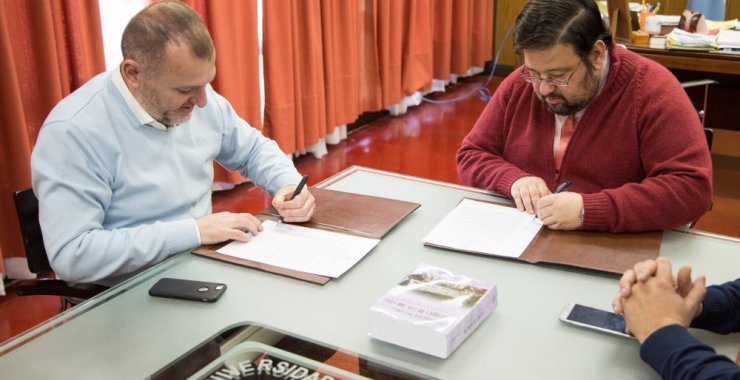 Rúbrica de convenio con el Instituto Lebensohn