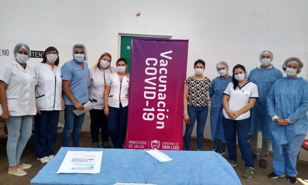 Voluntarios de la UNSL participaron en la Campaña de Vacunación contra el COVID-19