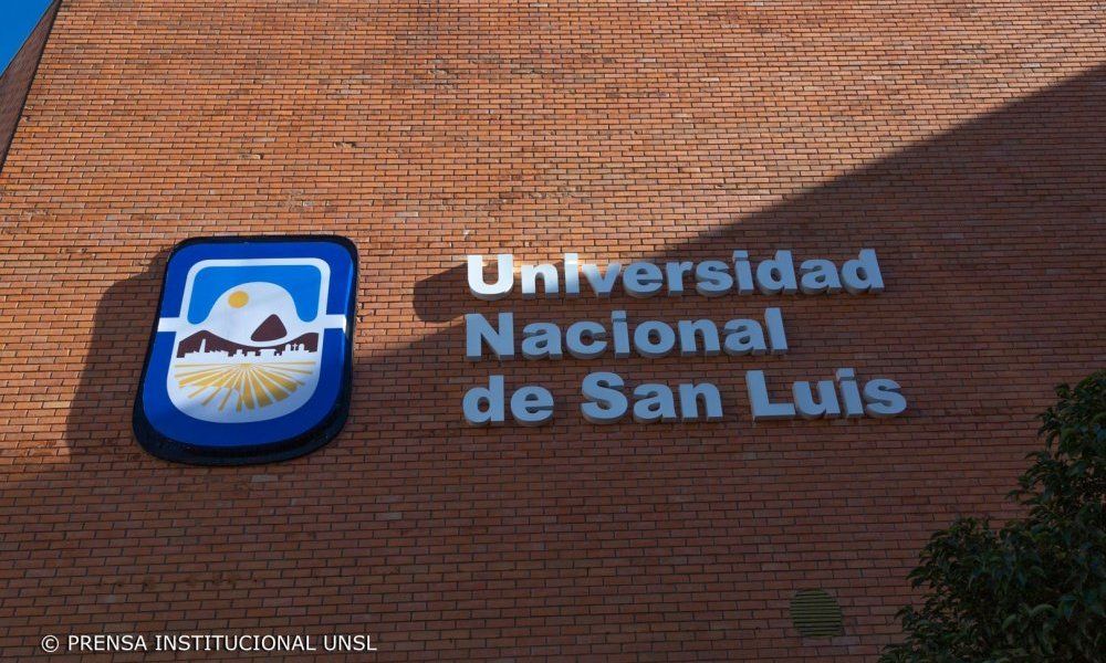 Cobertura periodística de Asunción de Autoridades desde los medios UNSL