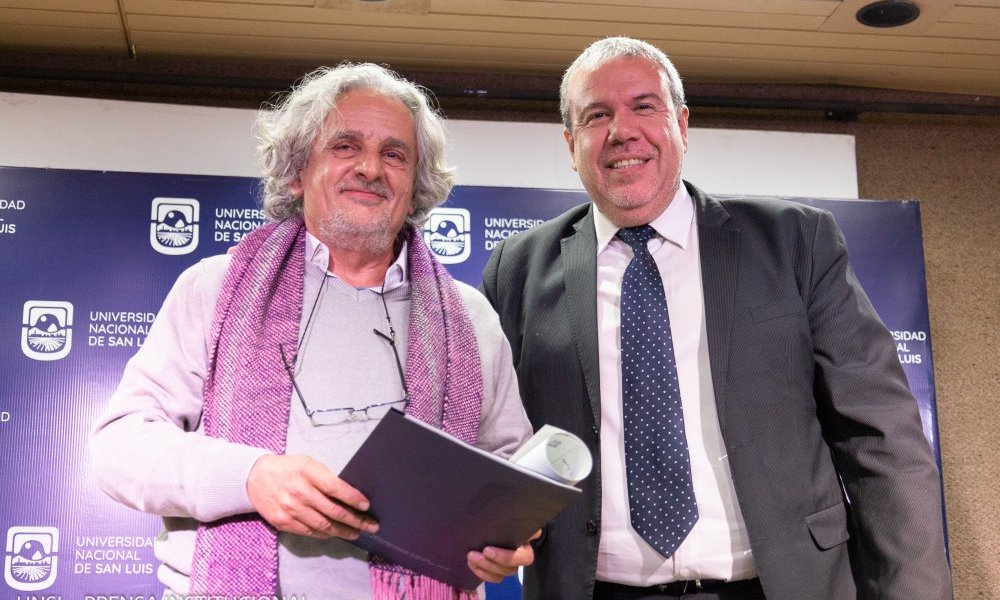 El Dr. Jorge Larrosa Bondía recibió el Doctorado Honoris Causa