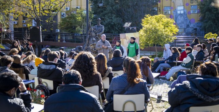 «La Universidad pública no cerrará jamás»