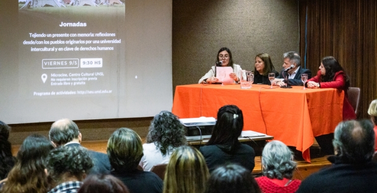 Se realizaron las Jornadas «Tejiendo un presente con memoria» en la UNSL