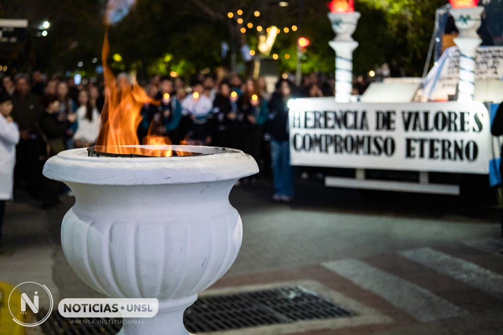 109 ediciones renovando el compromiso con la patria y con la identidad normalista