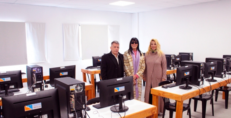Inauguraron una aula de cómputos para prácticas profesionales
