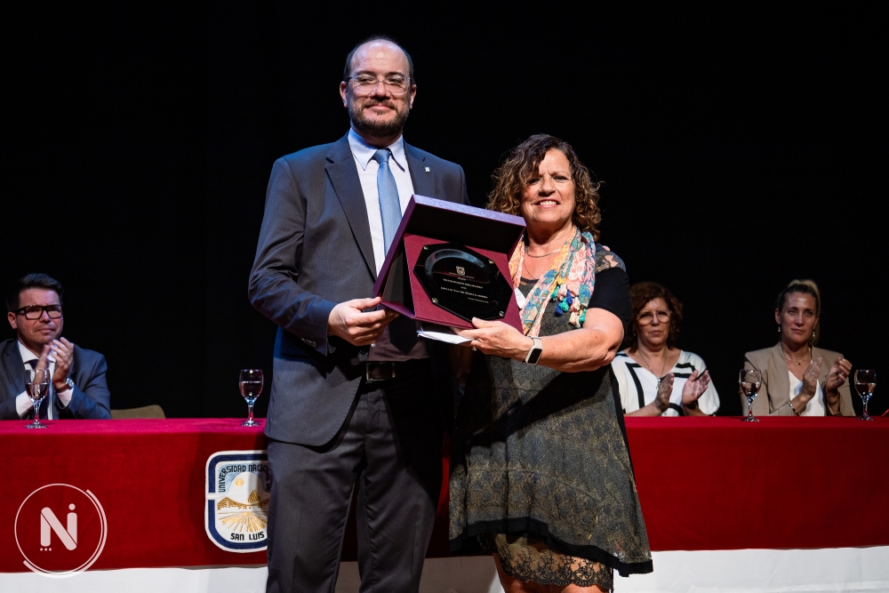 En el Día de los Derechos Humanos la UNSL distinguió a «Taty» Almeida