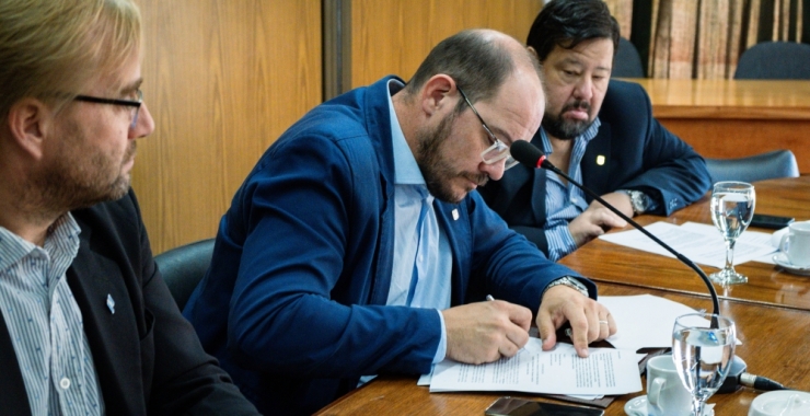 Firman convenio internacional con universidad italiana